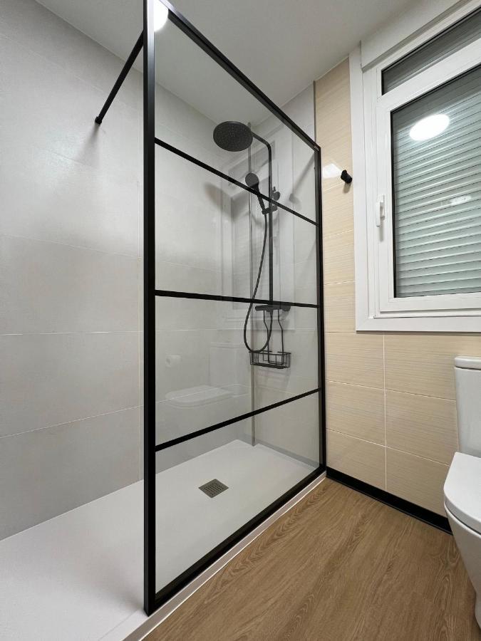 Ferienwohnung Amplio Y Centrico Piso Con Patio. A Coruña Exterior foto